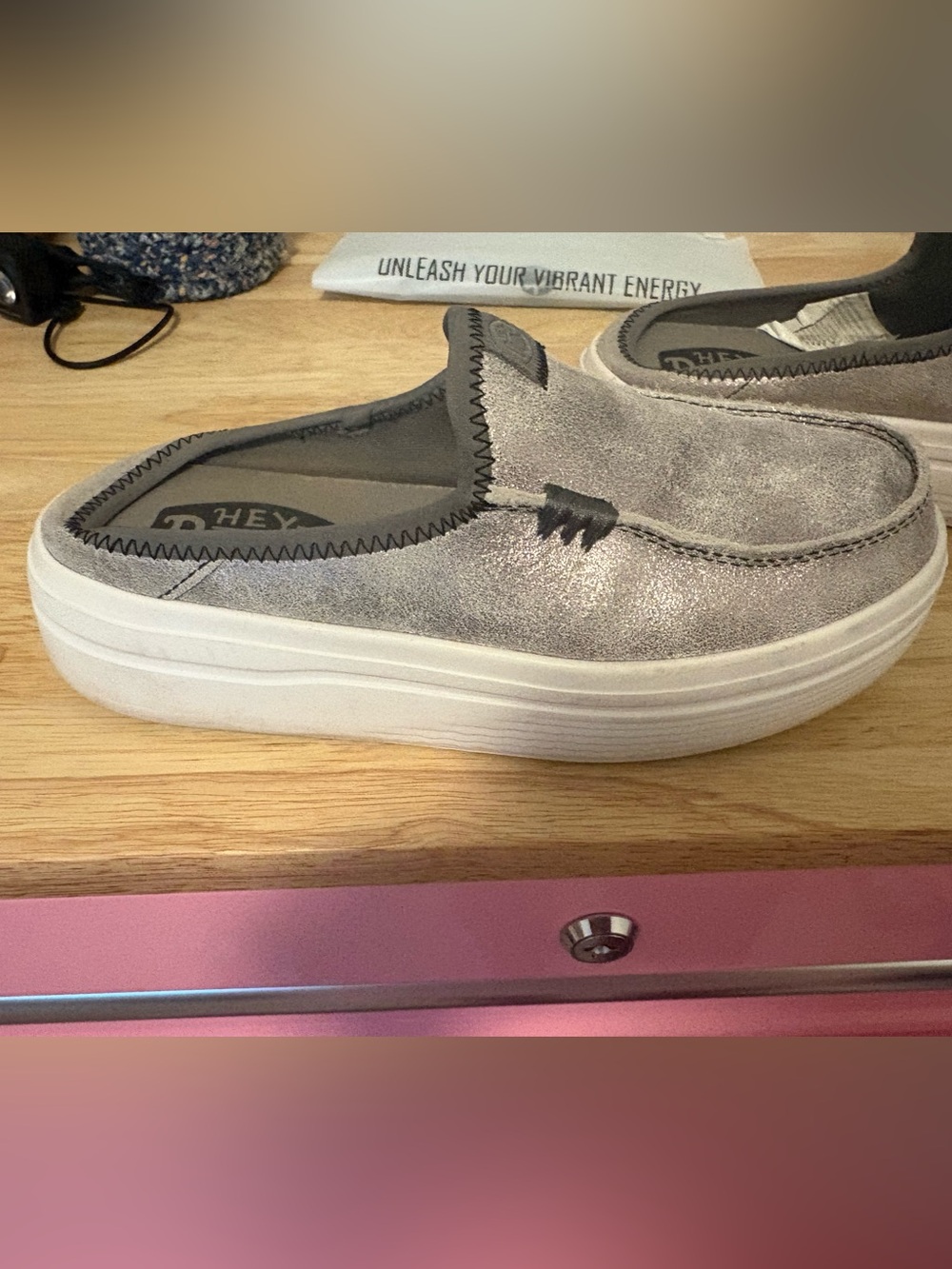 Hey Dude  Austin Lift Classic in Metallic Silver
